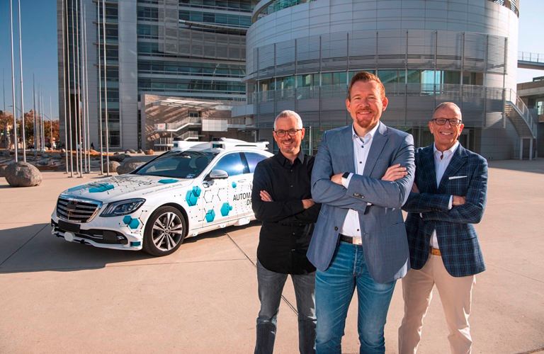 Bosch e Mercedes-Benz insieme  per fornire dati funzionali allo sviluppo della guida autonoma 